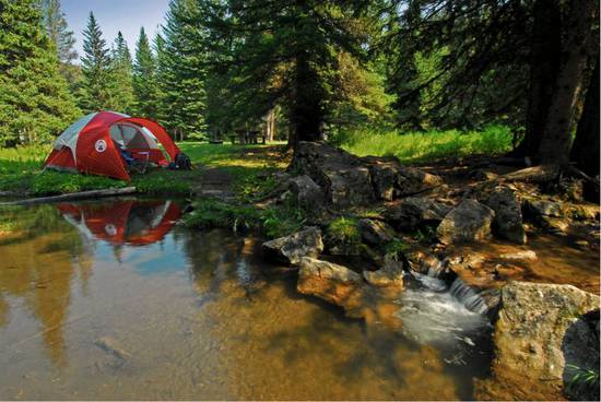 出國旅行 除了酒店還能睡在哪兒？
