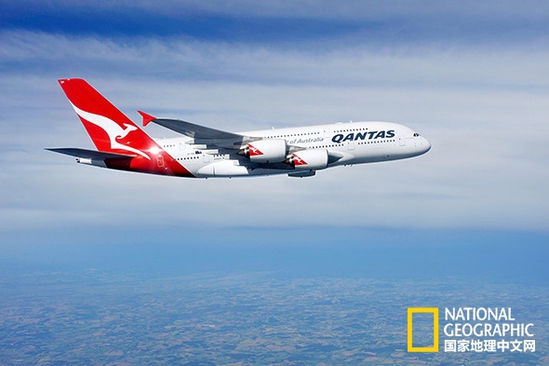 長(zhǎng)途航班，漫漫長(zhǎng)途。《都市達(dá)人》的Annie Fitzsimmons向我們介紹了幾條小貼士，幫助大家度過(guò)這段煎熬。攝影：Gilles ROLLE，Redux