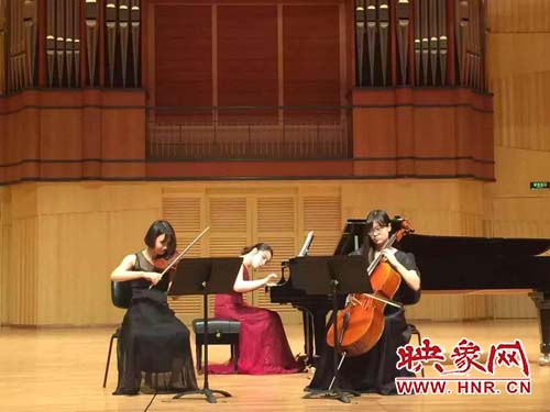 李明陽(yáng)、謝怡晨鋼琴音樂會(huì)在河南藝術(shù)中心圓滿落幕