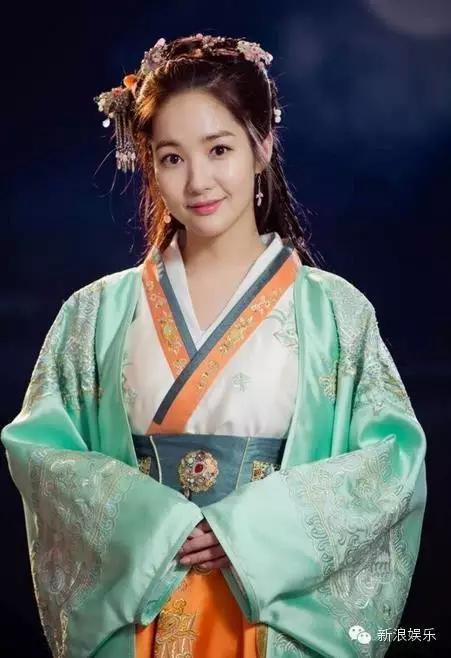 允兒招架不住古裝？韓國女星古裝LOOK一覽 誰贏了？