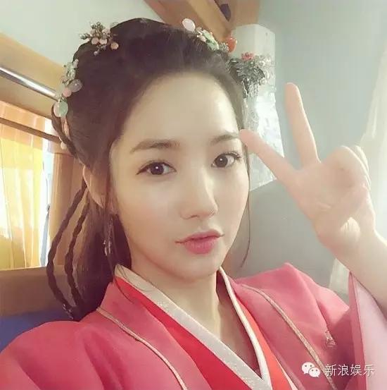 允兒招架不住古裝？韓國女星古裝LOOK一覽 誰贏了？