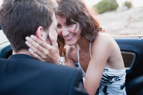 寧可失去尊嚴(yán)，也不要離開(kāi)他