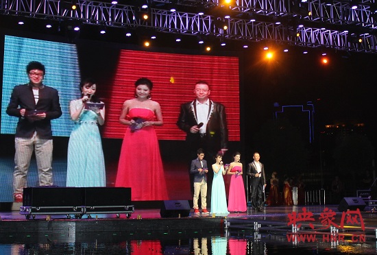 現(xiàn)場主持人帥天、小糖、李江、凱文