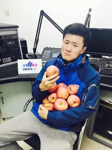 看來，我真的要裸了……