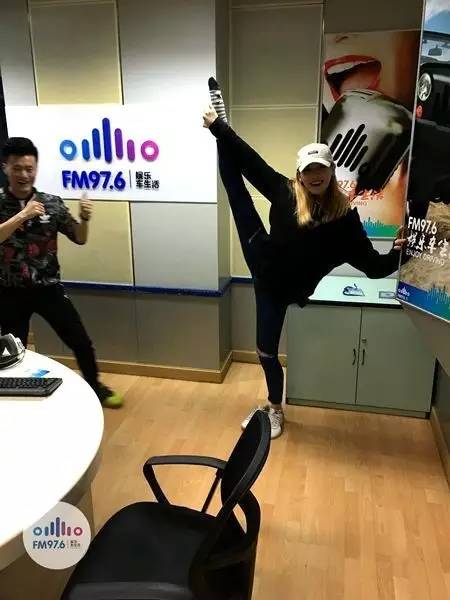 哇哦！都是帶功夫滴美人兒！