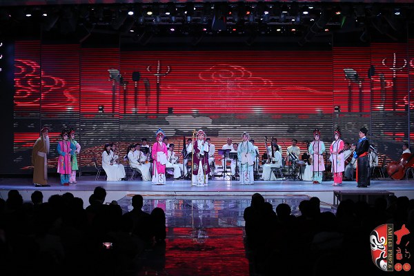 安陽市豫劇團(tuán)國家二級(jí)演員徐鳳表演音配像《對(duì)花槍》選段“老身家住南陽地”