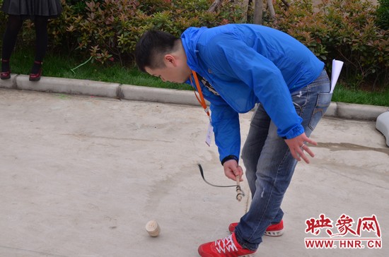 莫小非也不會放過鍛煉的機(jī)會。