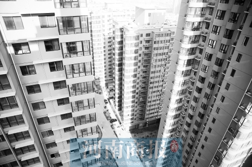 今年鄭州在商品房小區(qū)、經(jīng)適房小區(qū)內(nèi)配建的公租房，將面向社會輪候供應(yīng) 楊東華/攝