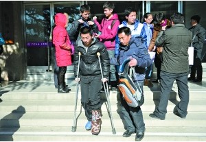 250余名學(xué)子清華測"自強(qiáng)" 預(yù)計超50學(xué)生獲認(rèn)定 250余名學(xué)子清華測"自強(qiáng)" 預(yù)計超50學(xué)生獲認(rèn)定