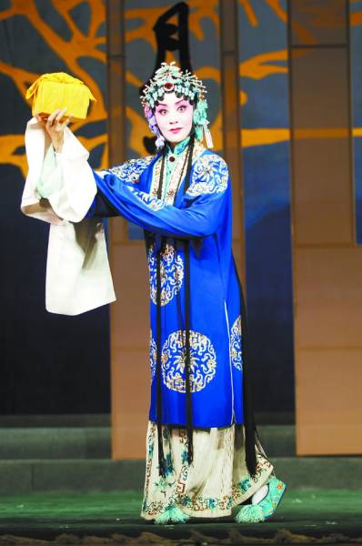 34歲“高齡”的大四學(xué)生劉雯卉這一次著實讓母校中國戲曲學(xué)院驕傲了一把