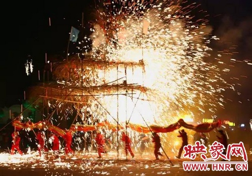 確山鐵花將登上萬眾矚目的春晚舞臺(tái)！