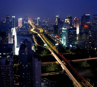 1、房屋一套(80平方)，以均價(jià)22300元計(jì)，22300×80=1784000.(這是朋友剛在筆架山買的城市主場(chǎng)的價(jià)格)