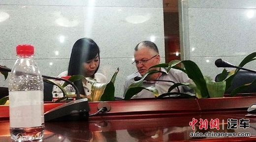 車主提供在維權(quán)過程中接觸德國技術(shù)人員的照片。