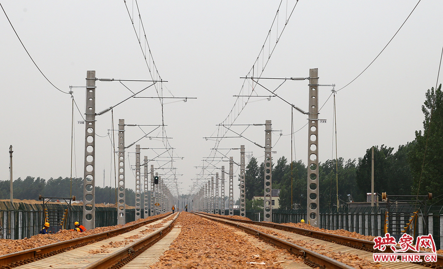 上午11點(diǎn)左右，移軌完成