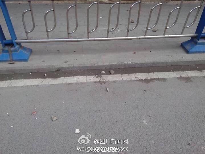 據(jù)中國(guó)地震臺(tái)網(wǎng)速報(bào)稱(chēng)，11月22日16時(shí)55分，四川省甘孜藏族自治州康定縣（北緯30.3度，東經(jīng)10