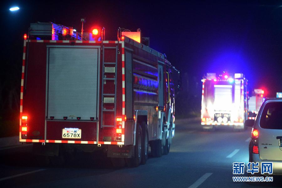 4月7日，消防車輛趕往事故現(xiàn)場。