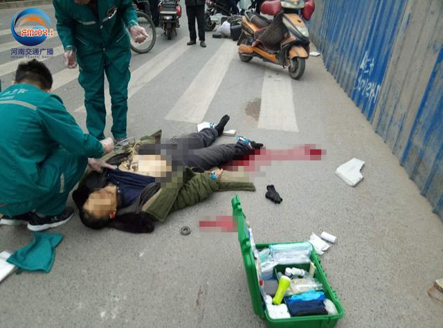 鄭州一面包車撞電動(dòng)車　電動(dòng)車主已無生命跡象