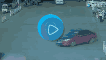 小轎車追尾大貨車 轎車內(nèi)母子二人不幸身亡