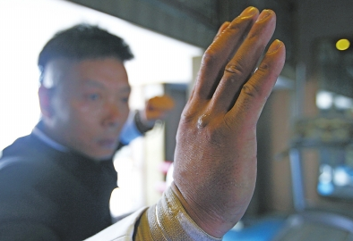 少林寺將辦無(wú)遮大會(huì) 鐵砂掌、二指禪等絕技現(xiàn)身