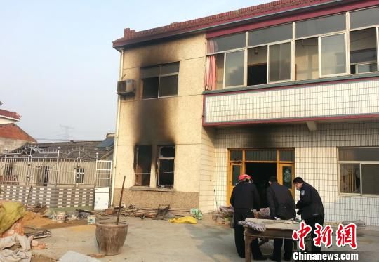 揚(yáng)州儀征發(fā)生刑事案件5人死亡 現(xiàn)場留有血跡(圖)