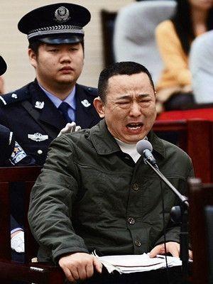 劉漢深諳民不與官斗:公司每個領(lǐng)域都有官員高管 劉漢深諳民不與官斗:公司每個領(lǐng)域都有官員高管