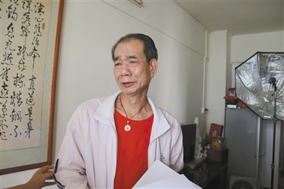 嫖娼事件后，區(qū)少坤向記者訴說(shuō)委屈，他說(shuō)：“這是一個(gè)圈套”。李根 攝