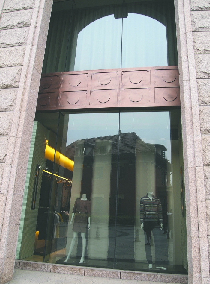 成都新東方千禧大酒店內，曾銷售假冒LV產(chǎn)品的店鋪