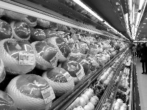 南京:平安夜一個蘋果賣88元 60個蘋果換個手機 南京:平安夜一個蘋果賣88元 60個蘋果換個手機