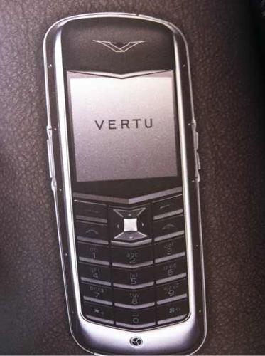 (葉先生的手機(jī)目前已經(jīng)送去維修，圖冊中的手機(jī)是和葉先生同款的。圖/瀟湘晨報(bào)滾動(dòng)新聞?dòng)浾?文乃斐)