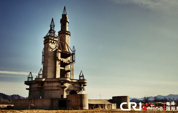 有著“鬼城”、“現(xiàn)實(shí)版的寂靜嶺”、“城堡廢墟”等稱號(hào)的城堡。沈湜 攝…