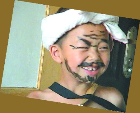 老鄉(xiāng)見老鄉(xiāng)，甭提多開心