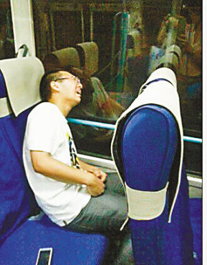 朱江突然發(fā)?。ㄊ忻窆﹫D）