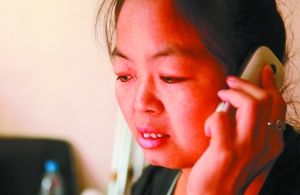 每次給家人打電話，史女士都會很難過。