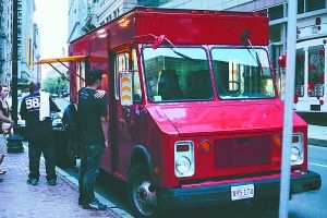 “無二烤肉”營業(yè)現(xiàn)場。