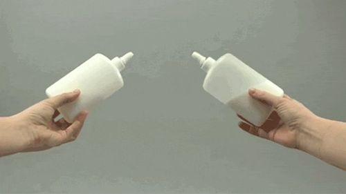 老婆抱怨蜂蜜瓶子太黏美教授研制“不粘涂層” 老婆抱怨蜂蜜瓶子太黏美教授研制“不粘涂層”