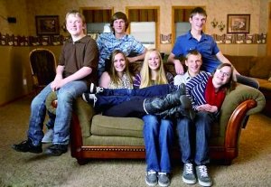 長(zhǎng)大后的七胞胎。