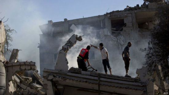 加沙地帶建筑在空襲中被毀。來(lái)源：BBC網(wǎng)站