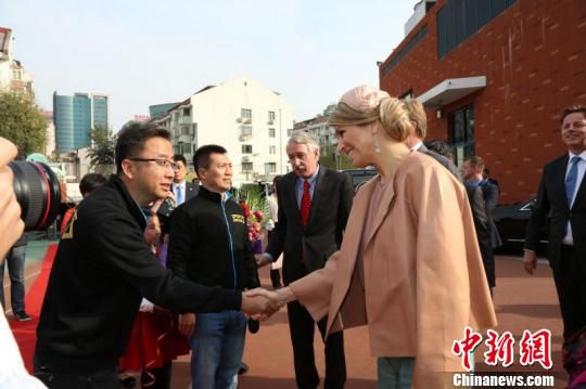 荷蘭王國(guó)國(guó)王威廉-亞歷山大于10月25日至29日對(duì)中國(guó)進(jìn)行國(guó)事訪問。