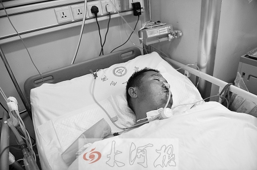 姚戰(zhàn)標(biāo)因甲烷中毒，大腦受到損害，重度昏迷。