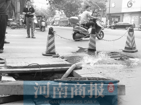 污水不停冒出，隔幾分鐘就要抽一次