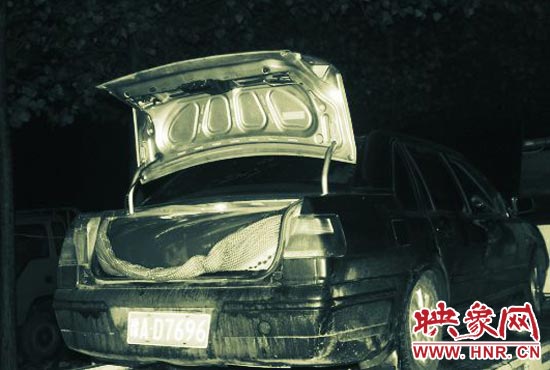 圖為改裝后的轎車，專門用于儲(chǔ)油