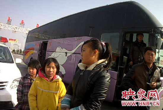 女子為和前夫團(tuán)聚"逃離"河南 留下3個女兒做"人質(zhì)"