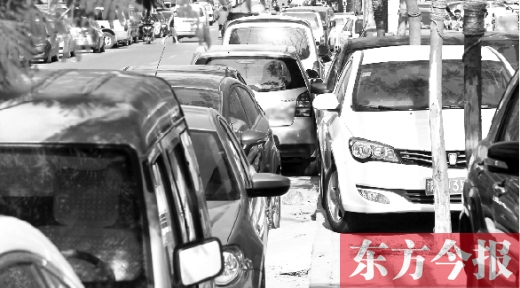 鄭州停車位緊張，給愛車找個(gè)車位每天都在考驗(yàn)著車主的智慧