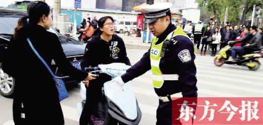 昨日，鄭州市交巡警“百日行動”首日