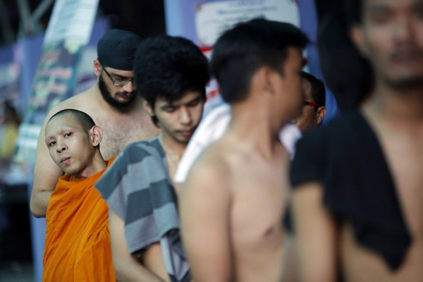 泰國進行征兵抽簽 泰國進行征兵抽簽