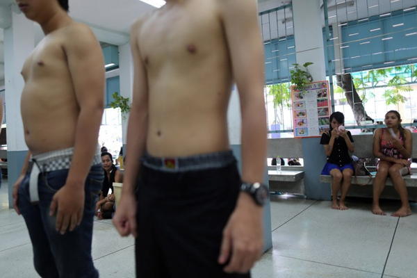 泰國進行征兵抽簽 泰國進行征兵抽簽