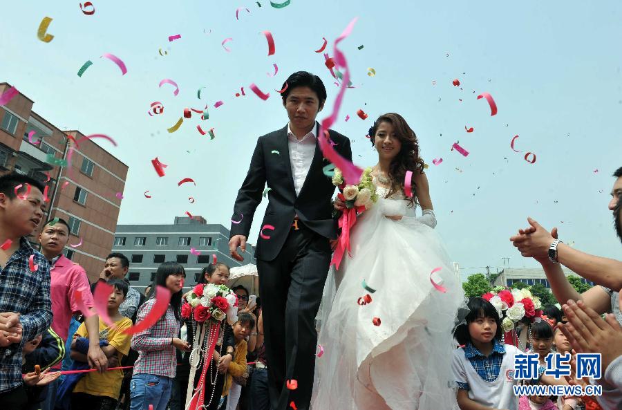 直擊震區(qū)：生活，依然在繼續(xù)