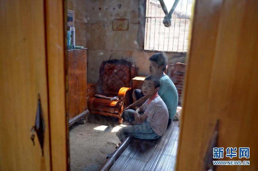 農(nóng)場棚戶區(qū)的最后留守家庭：留下的是回憶，迎來的是幸福