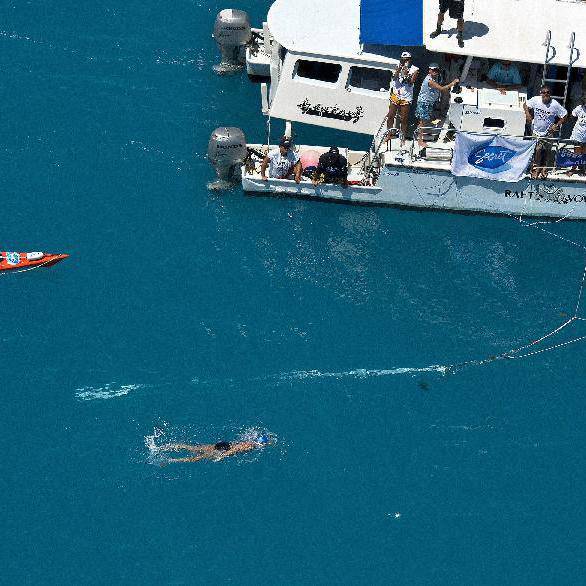 64歲游泳女將創(chuàng)紀錄