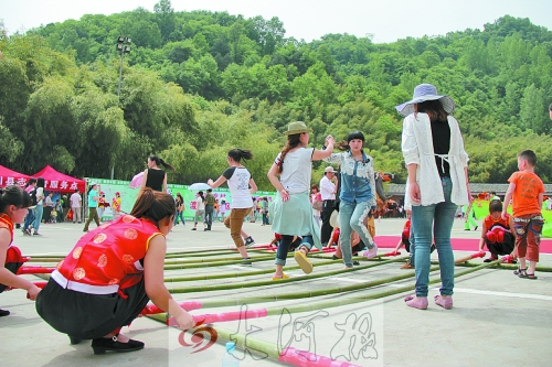 欒川6家景區(qū)對(duì)大學(xué)生免門(mén)票 兩天接待2萬(wàn)名大學(xué)生 欒川6家景區(qū)對(duì)大學(xué)生免門(mén)票 兩天接待2萬(wàn)名大學(xué)生